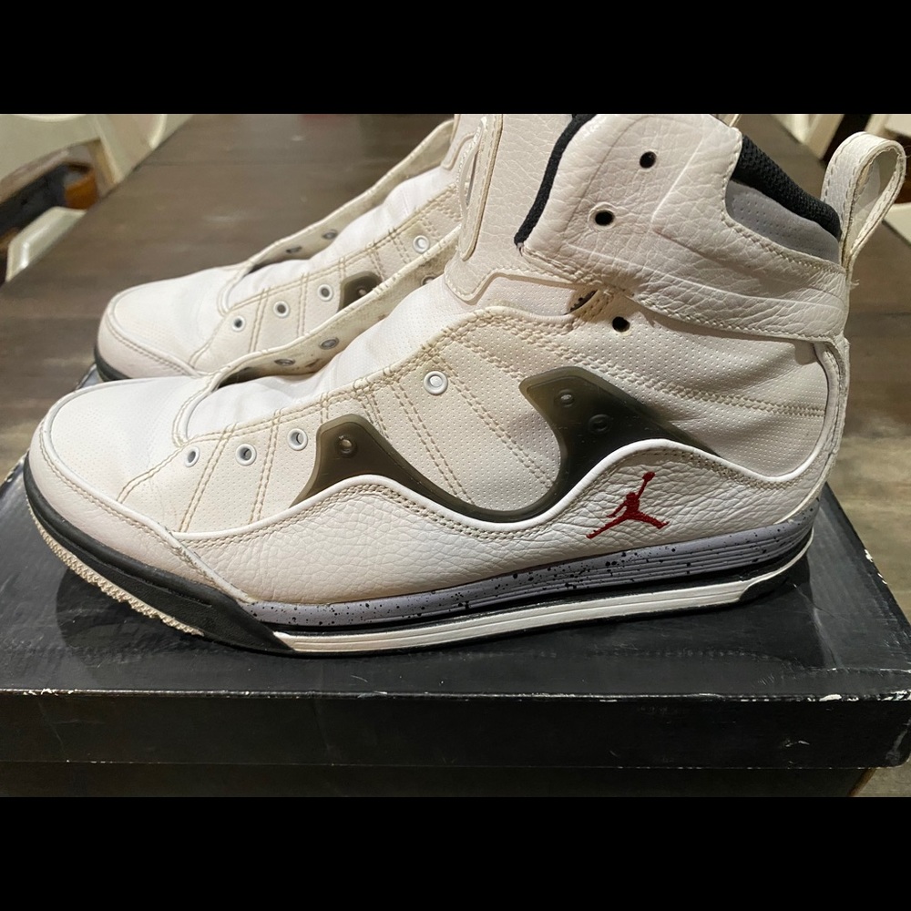 Jordan Flight TR-97 White Cement (Size10)